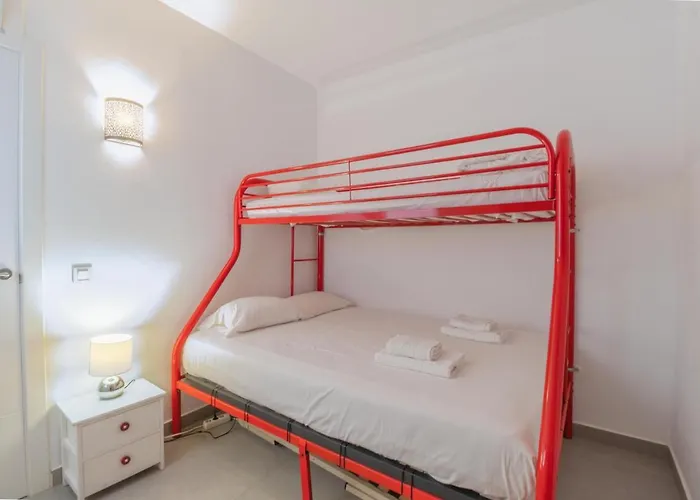 Club Paraiso * 阿德耶